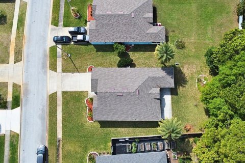 House in Edgewater, Florida 3 bedrooms, 150.32 sq.m. № 1589725 - photo 21