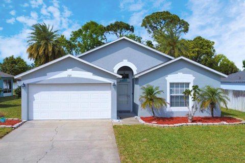 House in Edgewater, Florida 3 bedrooms, 150.32 sq.m. № 1589725 - photo 1