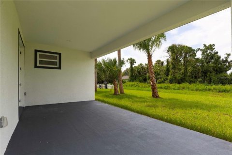 Casa en venta en North Port, Florida, 4 dormitorios, 156.17 m2 № 1815783 - foto 5