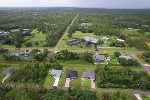 Casa en venta en North Port, Florida, 4 dormitorios, 156.17 m2 № 1815783 - foto 11