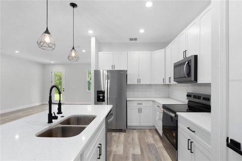 Casa en venta en North Port, Florida, 4 dormitorios, 156.17 m2 № 1815783 - foto 17