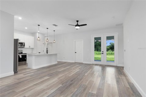 Casa en venta en North Port, Florida, 4 dormitorios, 156.17 m2 № 1815783 - foto 15