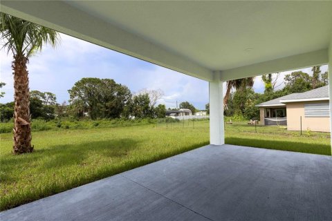 Casa en venta en North Port, Florida, 4 dormitorios, 156.17 m2 № 1815783 - foto 6
