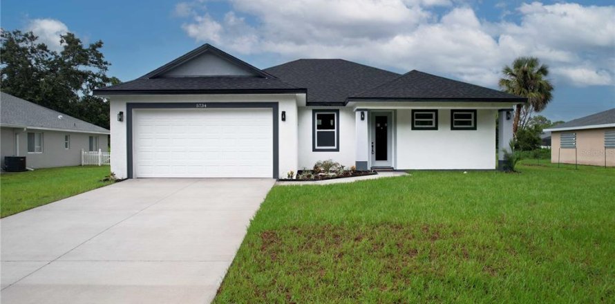 House in North Port, Florida 4 bedrooms, 156.17 sq.m. № 1815783