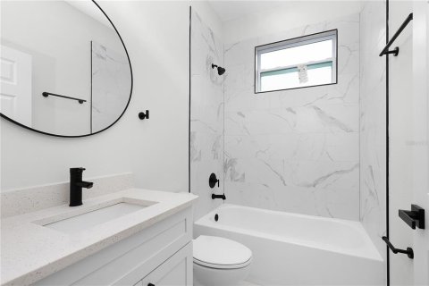 Casa en venta en North Port, Florida, 4 dormitorios, 156.17 m2 № 1815783 - foto 30