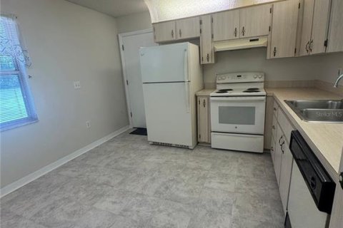 Apartamento en alquiler en Dunnellon, Florida, 3 dormitorios, 129.41 m2 № 1770144 - foto 9