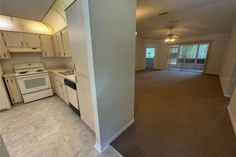 Apartamento en alquiler en Dunnellon, Florida, 3 dormitorios, 129.41 m2 № 1770144 - foto 8