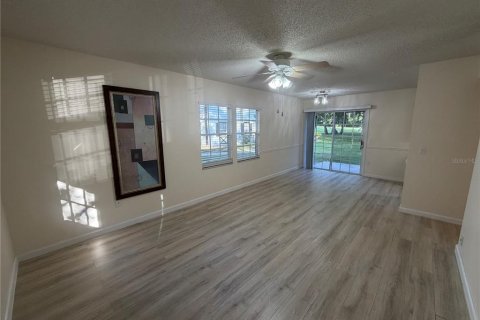 Copropriété à vendre à Ocala, Floride: 2 chambres, 78.04 m2 № 2388735 - photo 12