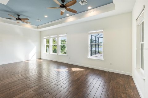 House in Bradenton, Florida 3 bedrooms, 245.35 sq.m. № 2110364 - photo 21