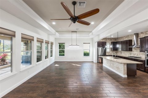 House in Bradenton, Florida 3 bedrooms, 245.35 sq.m. № 2110364 - photo 11