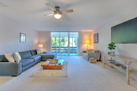Condominio en alquiler en Longboat Key, Florida, 2 dormitorios, 135.27 m2 № 1537432 - foto 18