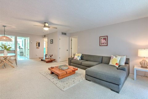 Condominio en alquiler en Longboat Key, Florida, 2 dormitorios, 135.27 m2 № 1537432 - foto 23