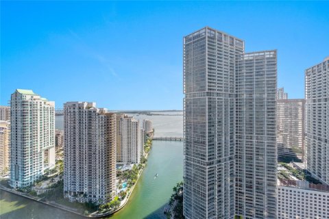 Condo in Miami, Florida, 2 bedrooms  № 1501596 - photo 1