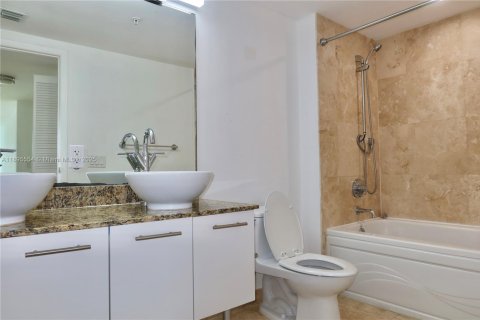 Appartement à louer à Miami, Floride: 1 chambre, 91.14 m2 № 1947203 - photo 8