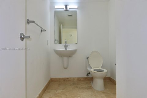 Appartement à louer à Miami, Floride: 1 chambre, 91.14 m2 № 1947203 - photo 4