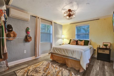 Снять в аренду виллу или дом в Уилтон-Мэнорс, Флорида 2 спальни, 64.66м2, № 1931010 - фото 13