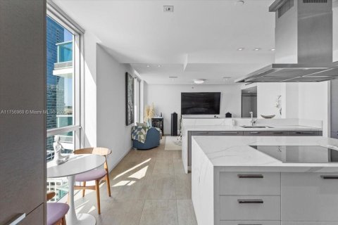 Copropriété à vendre à Miami, Floride: 4 chambres, 317.26 m2 № 1875485 - photo 24