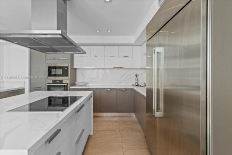 Copropriété à vendre à Miami, Floride: 4 chambres, 317.26 m2 № 1875485 - photo 23