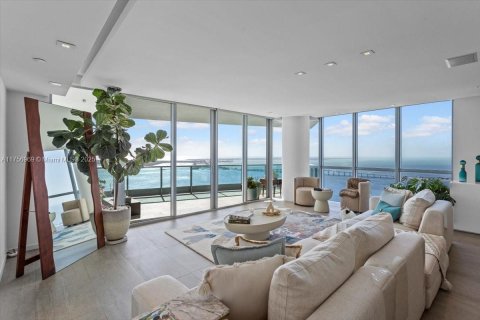 Copropriété à vendre à Miami, Floride: 4 chambres, 317.26 m2 № 1875485 - photo 1