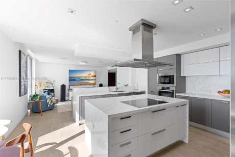 Copropriété à vendre à Miami, Floride: 4 chambres, 317.26 m2 № 1875485 - photo 18