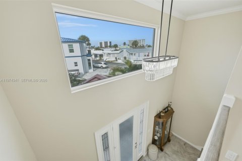 Купить виллу или дом в Дженсен-Бич, Флорида 2 спальни, 228.54м2, № 2049891 - фото 5