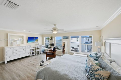 Купить виллу или дом в Дженсен-Бич, Флорида 2 спальни, 228.54м2, № 2049891 - фото 23