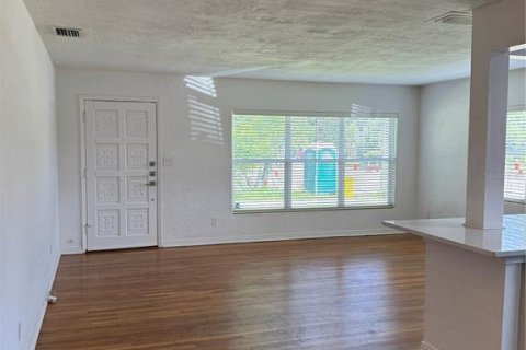 Villa ou maison à louer à Orlando, Floride: 3 chambres, 144 m2 № 1829336 - photo 4