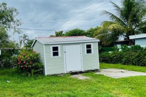 Villa ou maison à louer à Miami, Floride: 3 chambres, 79.06 m2 № 2293119 - photo 6