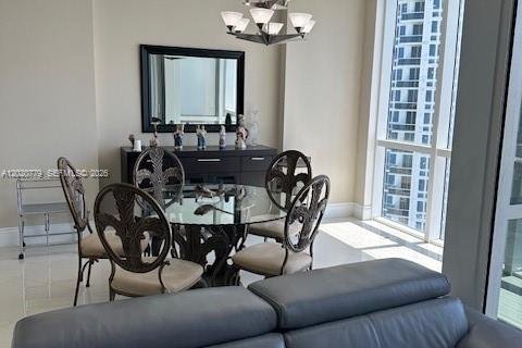 Condo in Sunny Isles Beach, Florida, 2 bedrooms № 2186286 - photo 25