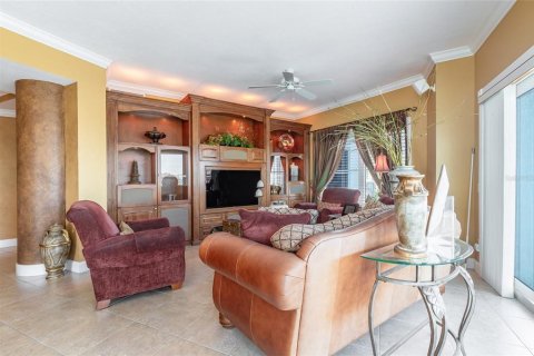 Condo in Daytona Beach Shores, Florida, 3 bedrooms № 2422707 - photo 13