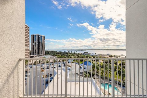 Condo in Daytona Beach Shores, Florida, 3 bedrooms № 2422707 - photo 27
