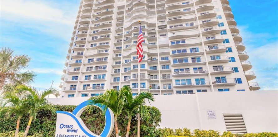 Condo in Daytona Beach Shores, Florida, 3 bedrooms № 2422707