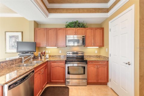 Condo in Daytona Beach Shores, Florida, 3 bedrooms № 2422707 - photo 6