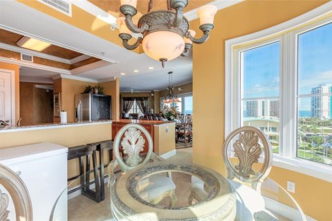Condo in Daytona Beach Shores, Florida, 3 bedrooms № 2422707 - photo 3