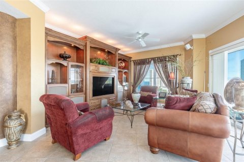 Condo in Daytona Beach Shores, Florida, 3 bedrooms № 2422707 - photo 12