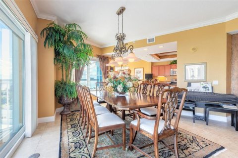 Condo in Daytona Beach Shores, Florida, 3 bedrooms № 2422707 - photo 9