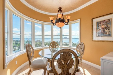 Condo in Daytona Beach Shores, Florida, 3 bedrooms № 2422707 - photo 2