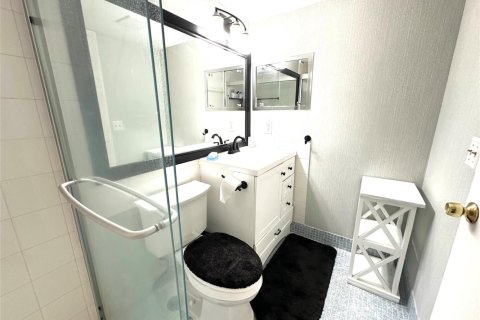 Condo in Deerfield Beach, Florida, 1 bedroom  № 2175614 - photo 15