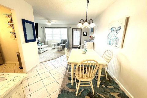 Condo in Deerfield Beach, Florida, 1 bedroom  № 2175614 - photo 5