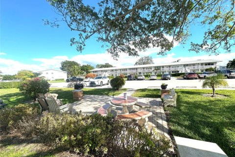 Condo in Deerfield Beach, Florida, 1 bedroom  № 2175614 - photo 26
