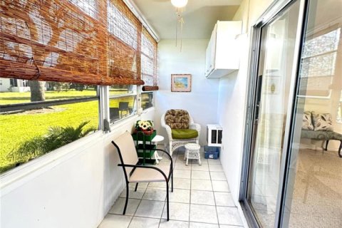 Condo in Deerfield Beach, Florida, 1 bedroom  № 2175614 - photo 16