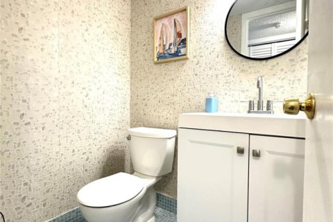 Condo in Deerfield Beach, Florida, 1 bedroom  № 2175614 - photo 9