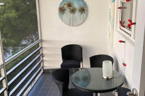 Copropriété à vendre à Lauderhill, Floride: 1 chambre, 63.17 m2 № 2045612 - photo 11