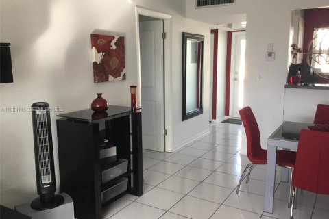 Copropriété à vendre à Lauderhill, Floride: 1 chambre, 63.17 m2 № 2045612 - photo 30