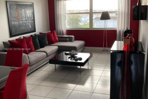 Copropriété à vendre à Lauderhill, Floride: 1 chambre, 63.17 m2 № 2045612 - photo 4