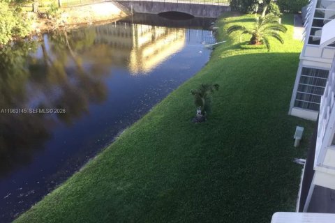 Copropriété à vendre à Lauderhill, Floride: 1 chambre, 63.17 m2 № 2045612 - photo 17