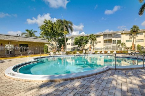 Copropriété à vendre à Lauderhill, Floride: 1 chambre, 63.17 m2 № 2045612 - photo 24