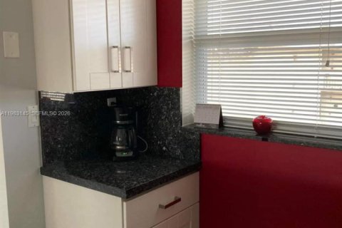 Copropriété à vendre à Lauderhill, Floride: 1 chambre, 63.17 m2 № 2045612 - photo 10