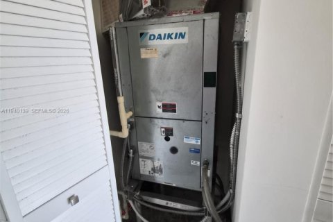 Appartement à louer à Doral, Floride: 1 chambre, 61.41 m2 № 1997144 - photo 25