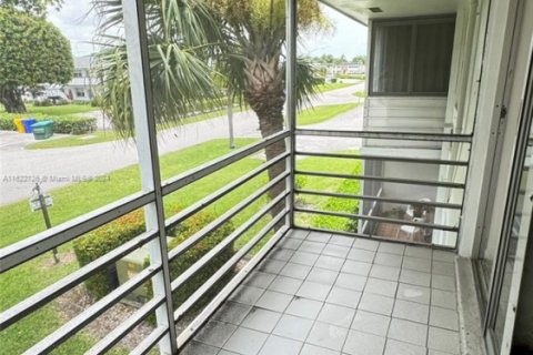 Condo in West Palm Beach, Florida, 1 bedroom  № 1269498 - photo 24
